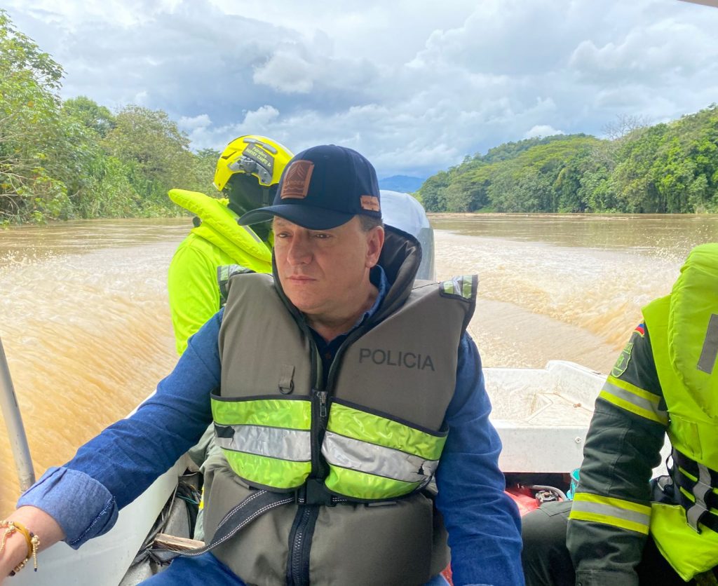Director de la CARDER se trasladó a La Virginia durante todo el fin de semana ante riesgo de inundación