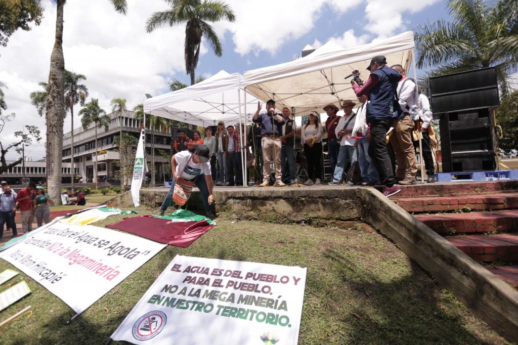 Director General de la CARDER marchó junto a la gente del occidente por la defensa de los ecosistemas