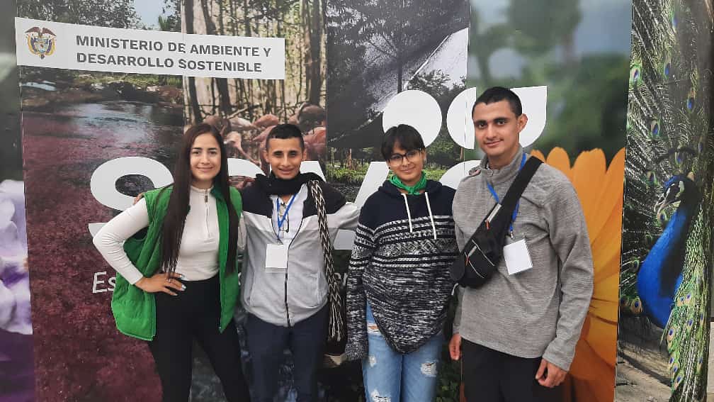 Jóvenes de La Virginia y La Celia participantes del VIVE-Restaurando