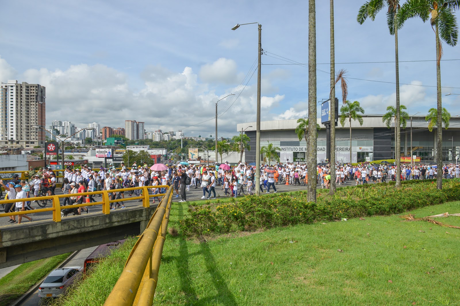 Multitudinaria asistencia se registró en la V versión de la Caminata por el Medio Ambiente