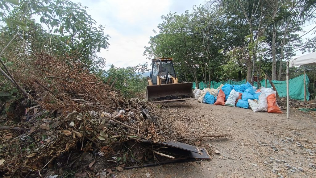 Se realizó jornada de limpieza y recuperación del humedal ‘La Madre Vieja’ en el municipio de La Virginia