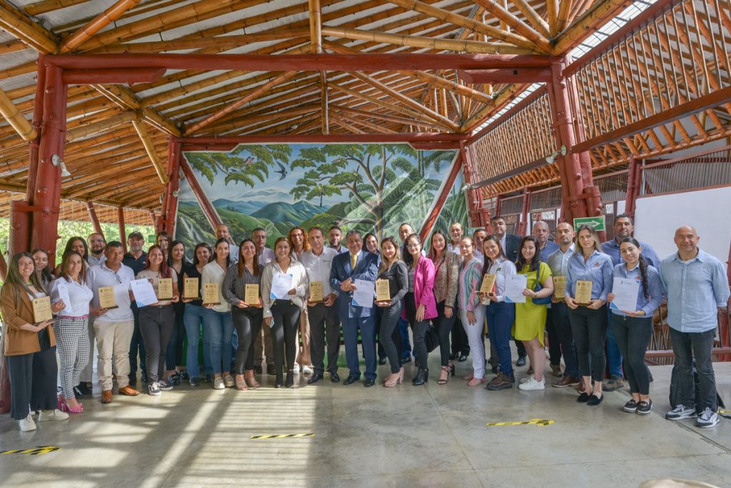 La CARDER entrega Reconocimiento a la Excelencia en la Gestión Ambiental de Risaralda (REGAR) en su 9.a Convocatoria