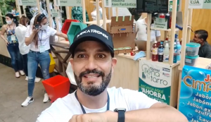 Empresa productora de insumos químicos biodegradables básicos (aseo y desinfección), con su marca FLORESA LLENA TU TARRO.