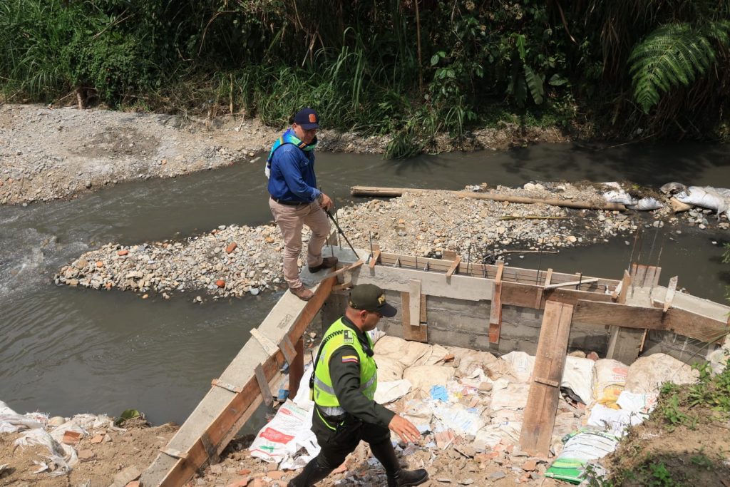 Acciones decisivas de la CARDER y la Policía Ambiental en respuesta a denuncias ambientales