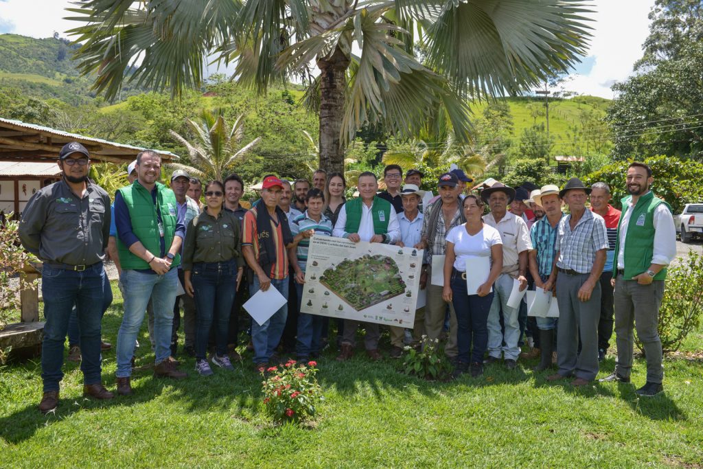 Comunidades firman pacto social por el uso y la conservación de la Cuchilla del San Juan