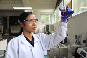 El Laboratorio de Análisis de Aguas de la CARDER renueva su acreditación bajo los más altos estándares internacionales