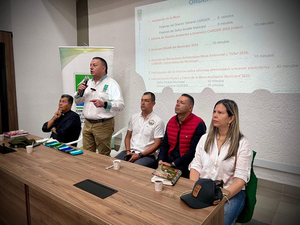 La CARDER realizó su mesa ambiental en el municipio de Apía