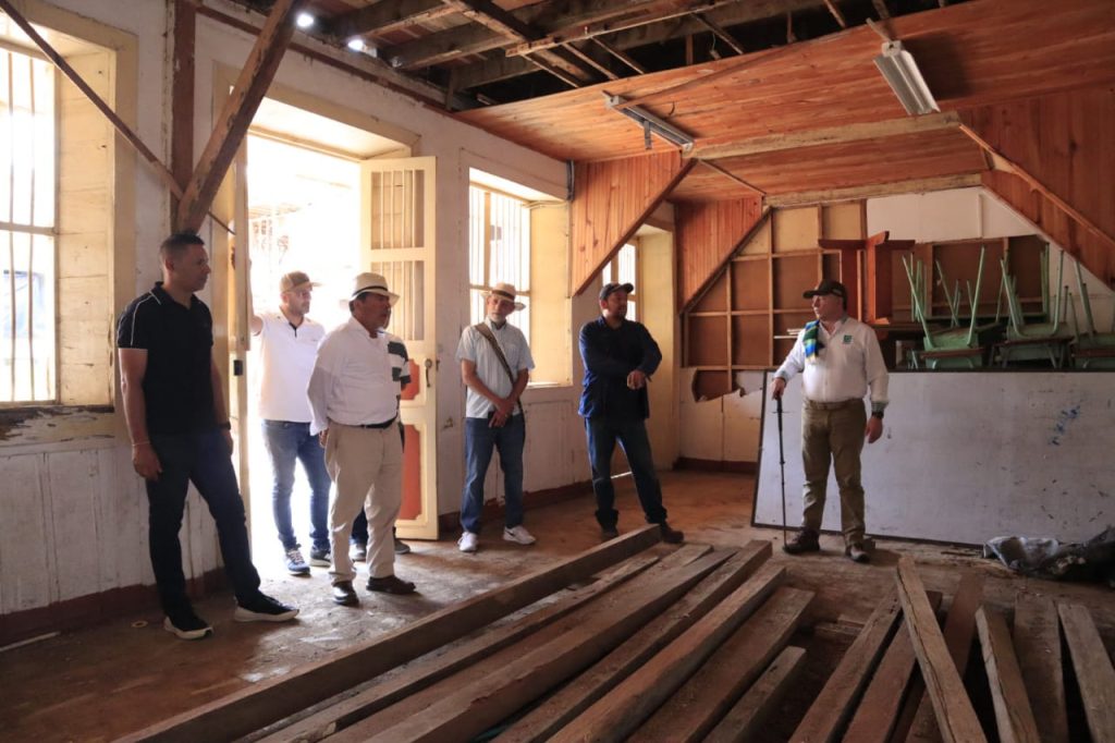 La Carder apoya la restauración de obra arquitectónica en Apía, Risaralda