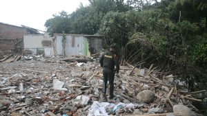 CARDER interviene punto crítico en el río Otún por disposición inadecuada de escombros