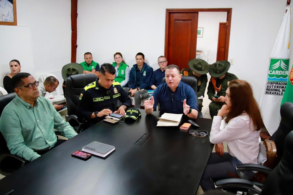 La CARDER realizó la Cumbre Áreas Vivas para dialogar sobre la preocupante situación de invasiones a áreas protegidas en el departamento