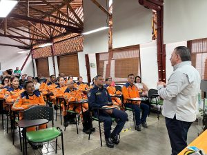 CARDER y Masbosques capacitan a organismos de socorro para el control del caracol gigante africano