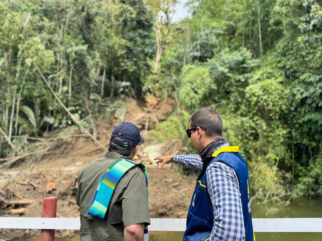 La CARDER atendió un deslizamiento de tierra que taponó la quebrada La Cristalina, y pidió apoyo a todas las autoridades territoriales